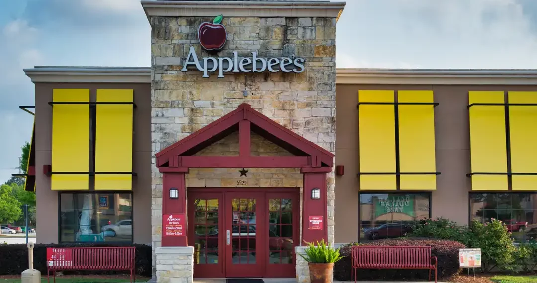 Applebee's Settles Sex Discrimination Lawsuit
